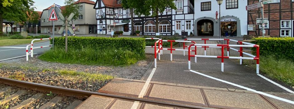 Bahnübergang Lindenstraße/B64 in Clarholz