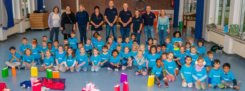 Bürgerverein Mondorf stattet Erstklässler mit T-Shirts aus
