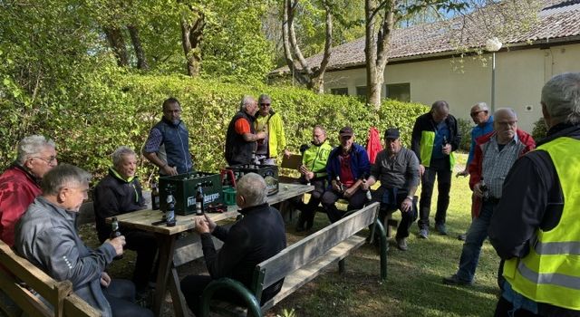 Radeln, wandern, zusammensitzen:
JuBa‘s Leben Gemeinschaft