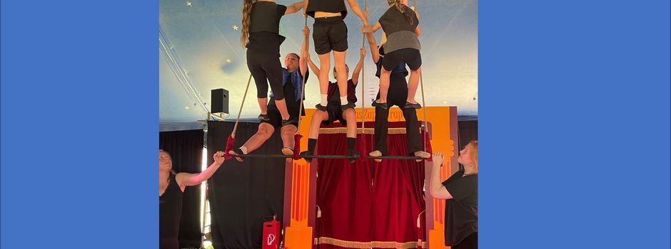 Großer Applaus für die Grundschule Neupotz und den Projektcircus ZappZarap!