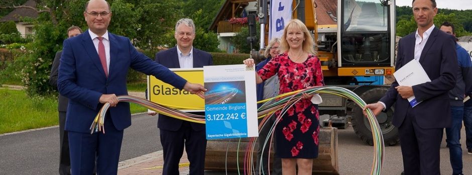 Beginn Glasfaserausbau in Fürnried