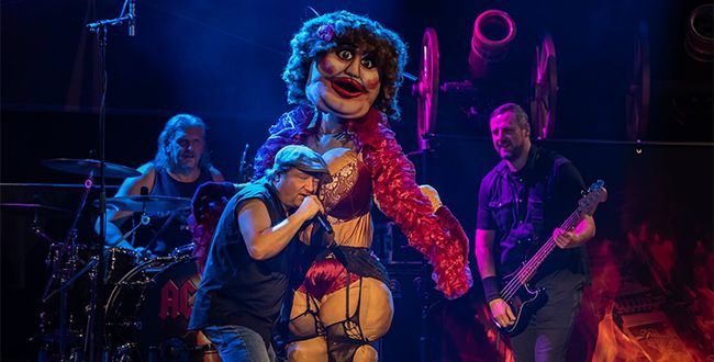 Bühnenshow mit Original-Requisiten: „AC/DX“ gastiert im Alten E-Werk