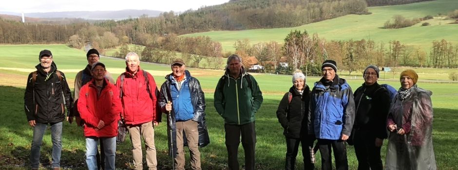 11 Wanderfreunde - Erkundung von Wanderwegen