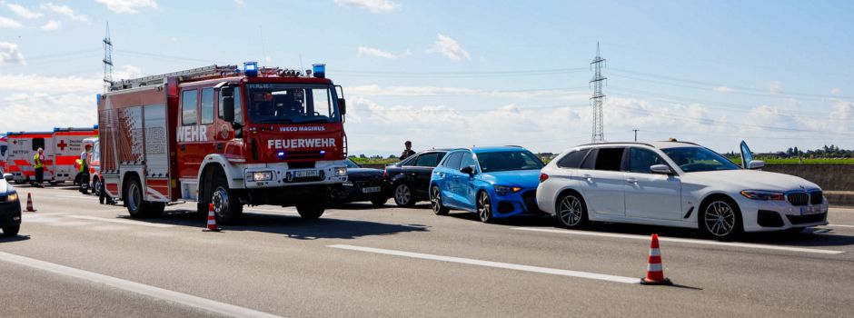 Unfall mit vier Fahrzeugen am Wiesbadener Kreuz – mehrere Verletzte