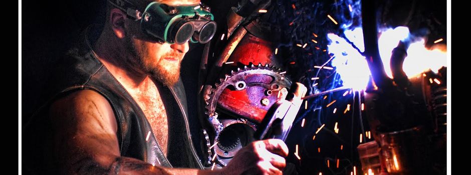 Internationale Künstler in Brücken