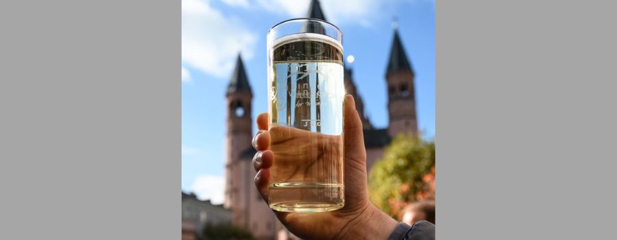 Weinstand der Mainzer Winzer jetzt fest am Fischtorplatz