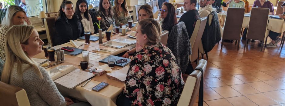 Azubis treffen sich zum gemeinsamen Austausch