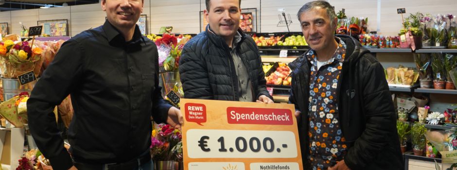 Erfolgreiche Spendensammelaktion bei der Neueröffnung des REWE-Marktes