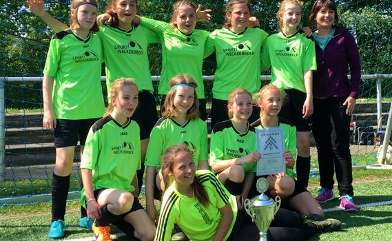 Fußball-Bezirksmeisterschaften gewonnen