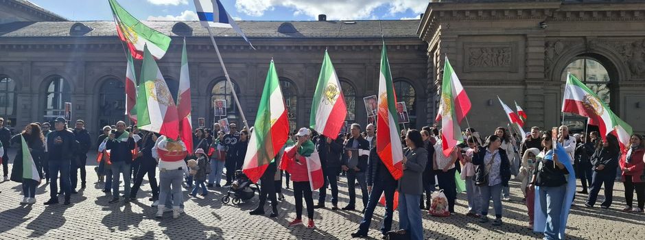 „Nein zum Krieg“: Abrechnung mit dem Mullah-Regime im Iran