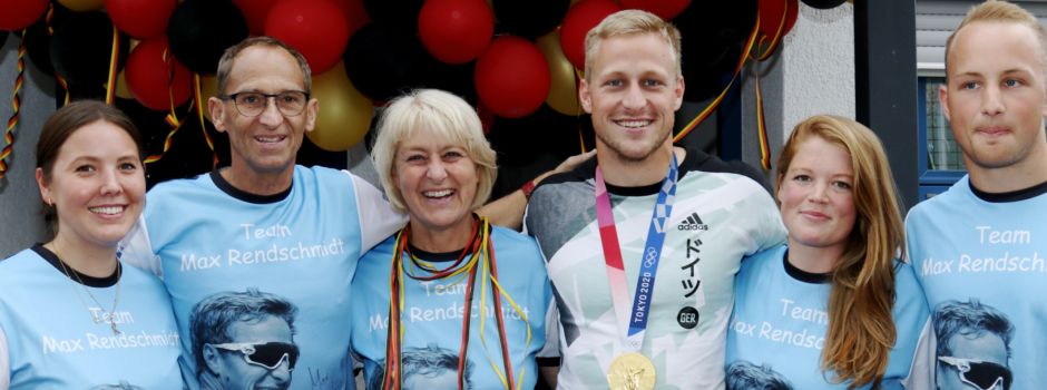 Ehrenmitglied des WSV Blau-Weiß Rheidt kommt als Olympiasieger nach Hause