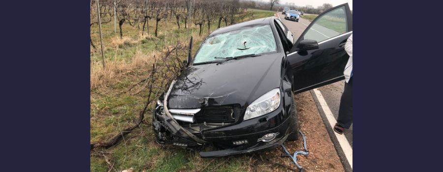 60-Jähriger kracht betrunken mit Auto in Wingert