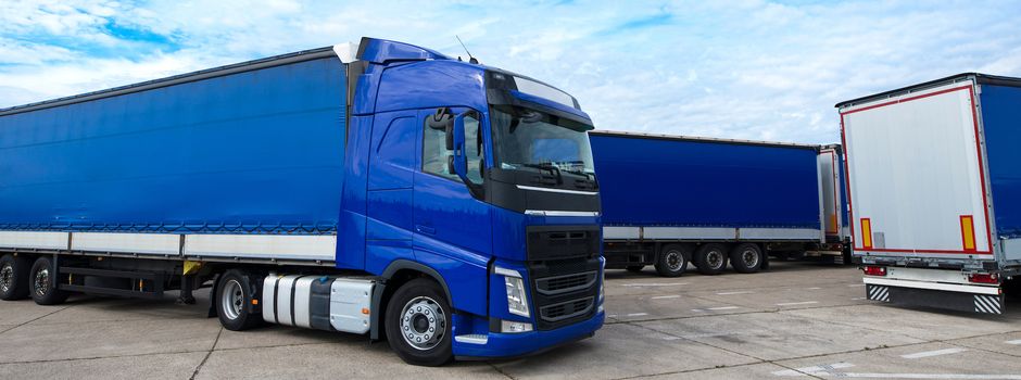 Planenschlitzer treiben auf A7-Rastplätzen ihr Unwesen