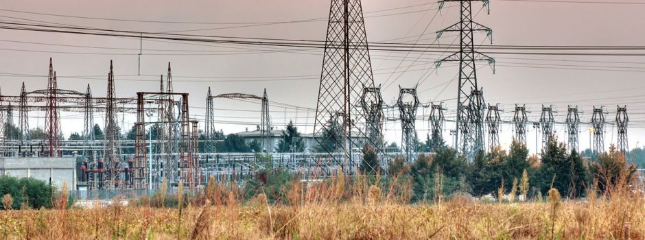 Unbekannte fällen Strommast: Polizei sucht Zeugen in Albig