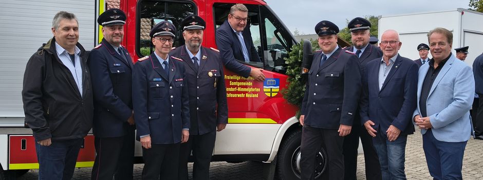 Freiwillige Feuerwehr Neuland freut sich über neues Fahrzeug