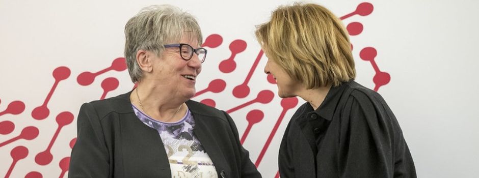 Ministerpräsidentin Malu Dreyer überreicht Preis an Ellen Weyer