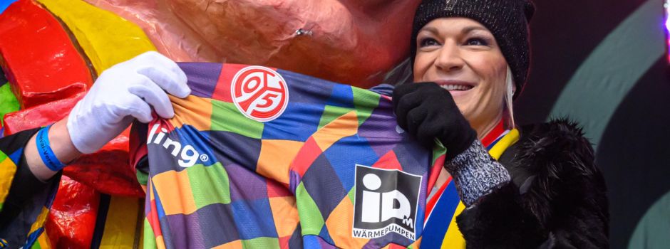 Überraschung am 11.11.: Dieser Star stand plötzlich auf der Bühne am Schillerplatz