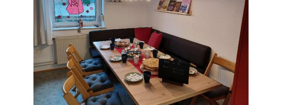 Einladung zum Bücherei-Café in der Vorweihnachtszeit