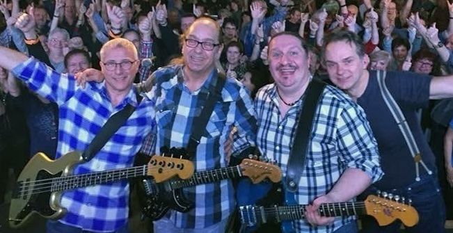 Zeitreise in die Woodstock-Ära: „CCR Revival Band“ rockt das Alte E-Werk