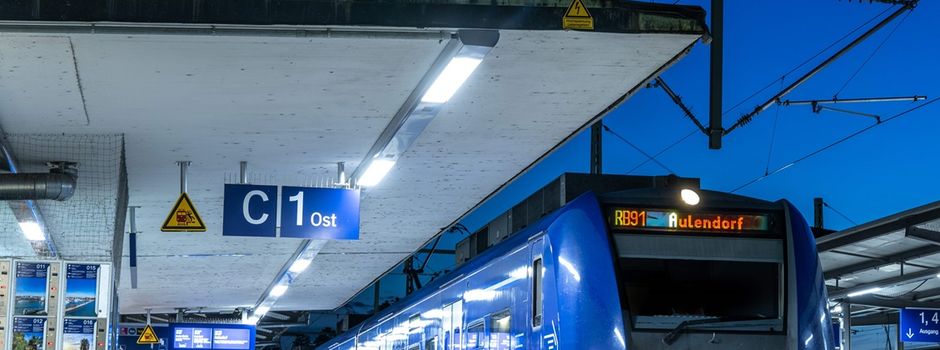 Schienenersatzverkehr beginnt.
Änderungen auch bei Stadt- und Regionalbus