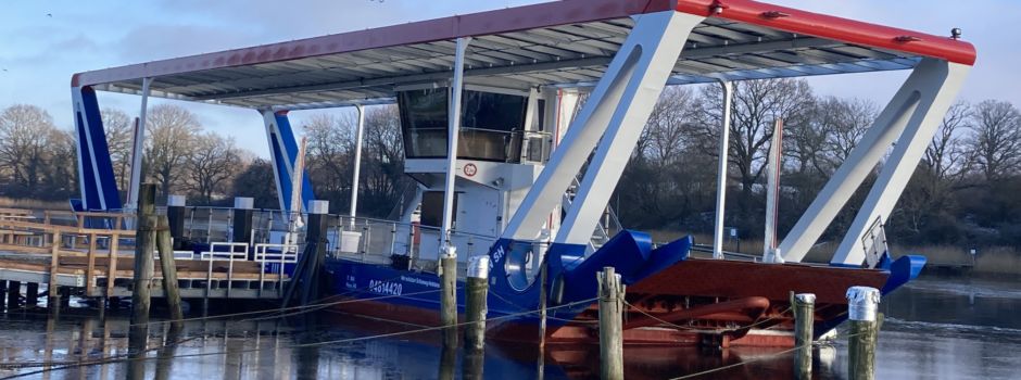 Warten auf die neue Fähre