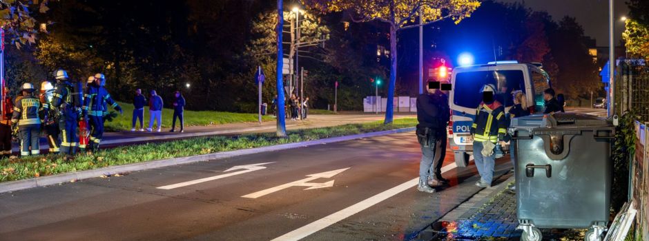 Halloween-Randale in Wiesbaden: Böller auf Polizeiautos geworfen