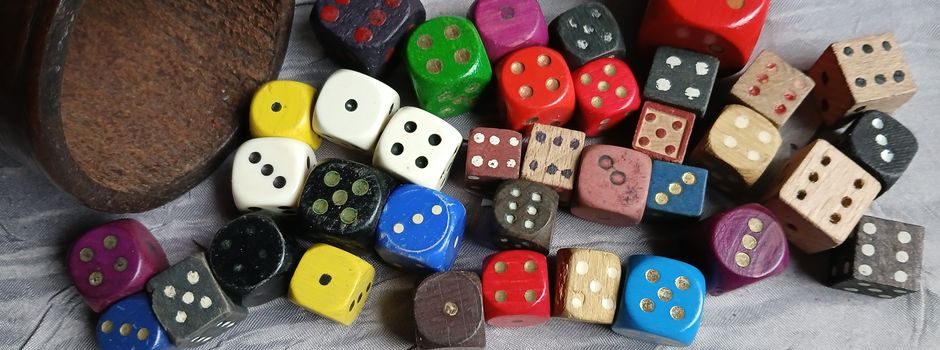 Ausstellungsauftakt mit Glücksabend