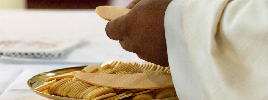 Welches Kind gestaltet den Kirmes- Gottesdienst mit?