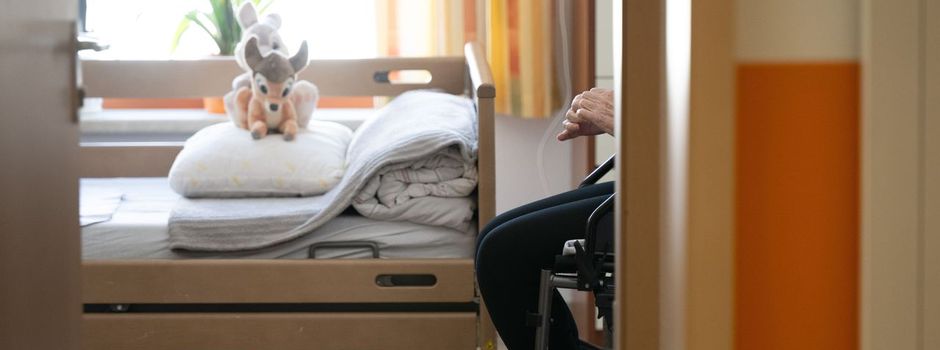 Pflege im Heim noch teurer - Druck für Entlastung