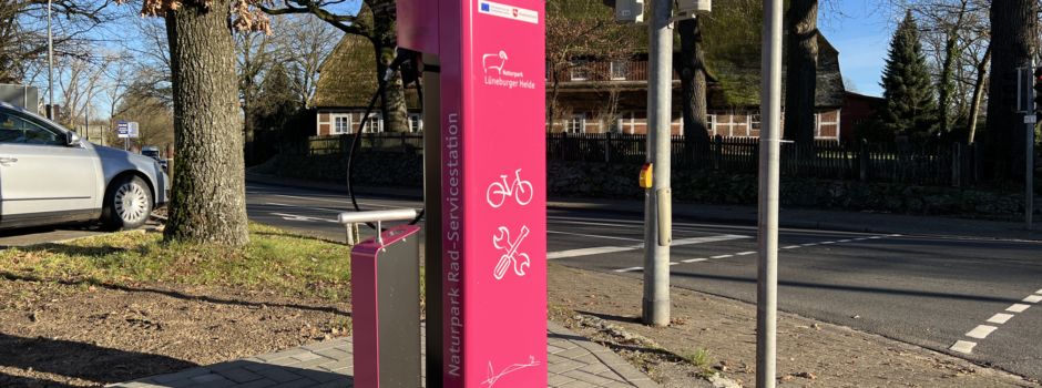 Neue Fahrrad Servicestation an der Weller Kreuzung