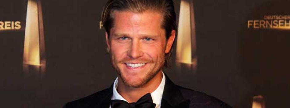 Hier verteilt Bachelor Paul Janke am Valentinstag Rosen