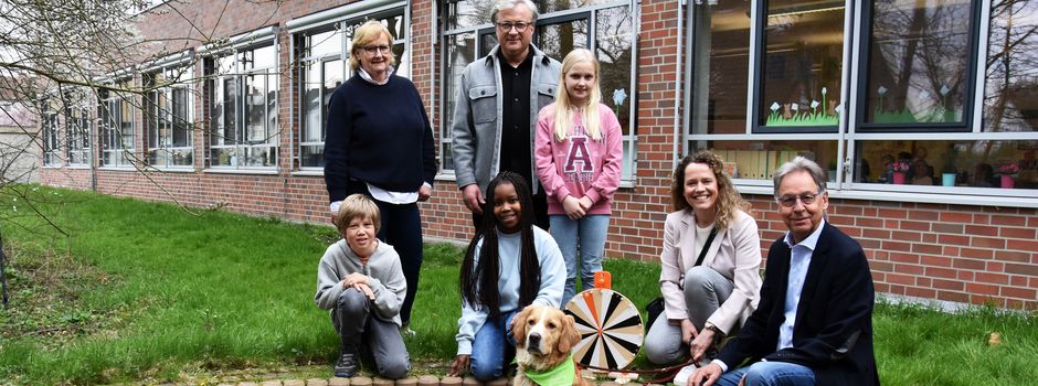 Schultherapiehündin Neyla begleitet ab sofort die Schüler der Bolandschule