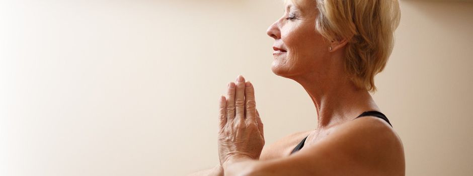 Yoga auf dem Stuhl in Winzeln