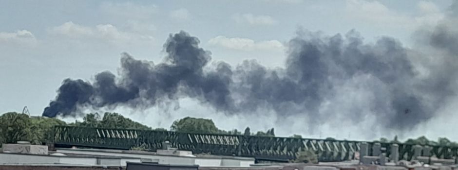 Offenbar Großbrand bei Ginsheim-Gustavsburg