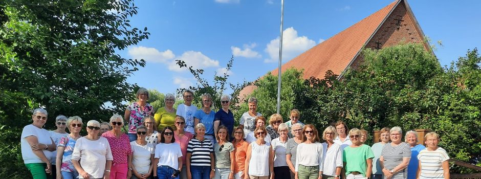 40 Frauen unterwegs: kfd St. Christina und St. Laurentius erkunden die Region per Rad