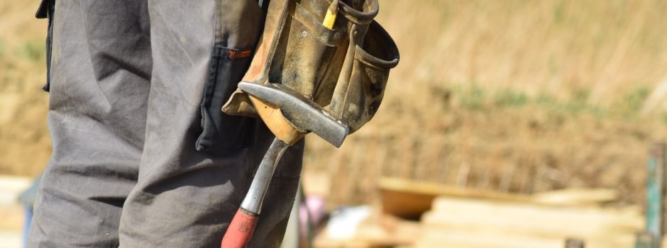 Handwerker-Mangel in Hessen: HHT stellt ungewöhnliche Maßnahme vor