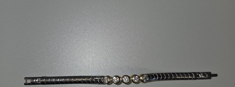 Fundmeldung: Armband in Meißner-Apotheke liegen gelassen