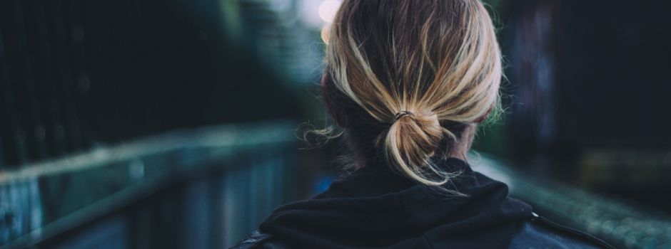 Land stellt Wohnungen für misshandelte Frauen in Wiesbaden zur Verfügung