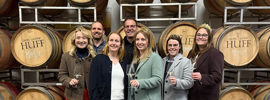 Majestätischer Besuch in Schwabsburg: Weinhoheiten erkunden den Roten Hang