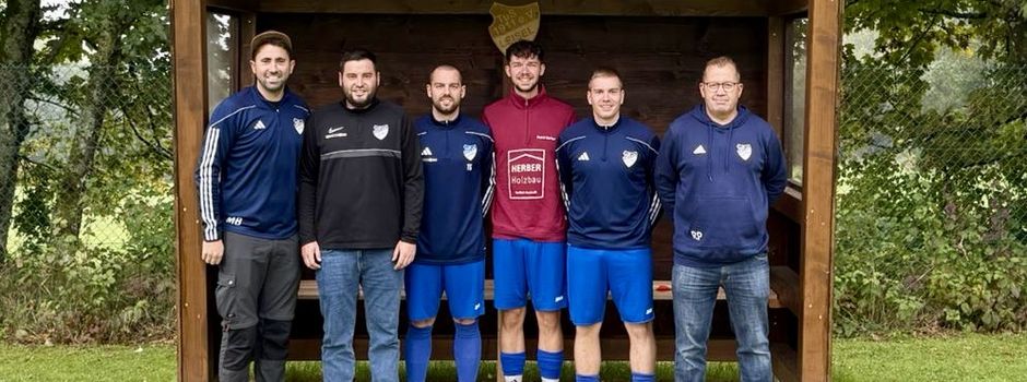 Neue Auswechselbänke beim TuS!