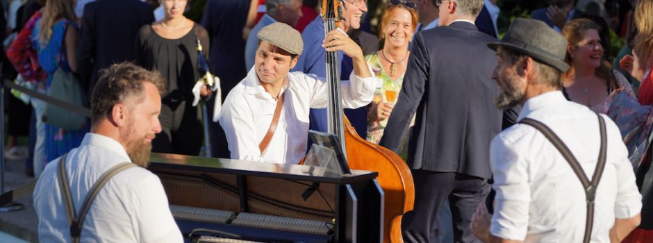 „Französisch mal anders“: Ein Neujahrskonzert voller Charme und Witz in Hahnheim