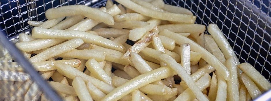 Fetter Diebstahl in Bischofsheim: Unbekannte klauen 180 Liter Frittier-Fett