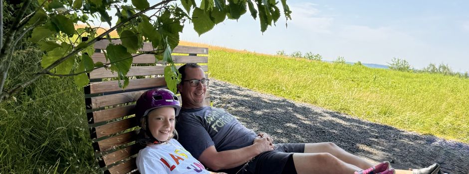 Zwei Relaxbänke für Mörsbach