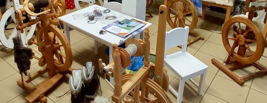 Im Gutshaus wird gesponnen
