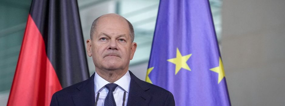 Europa und Trump: Ausgestreckte Hand und geballte Faust