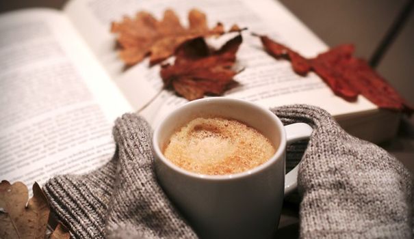 Einladung zum Bücherei Café in der Herbstzeit