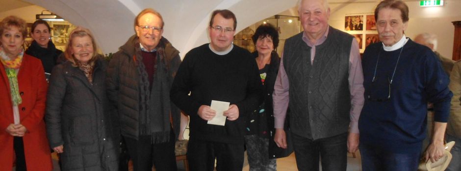 Bei Finissage positive Bilanz der Steingutplastiken-Ausstellung gezogen