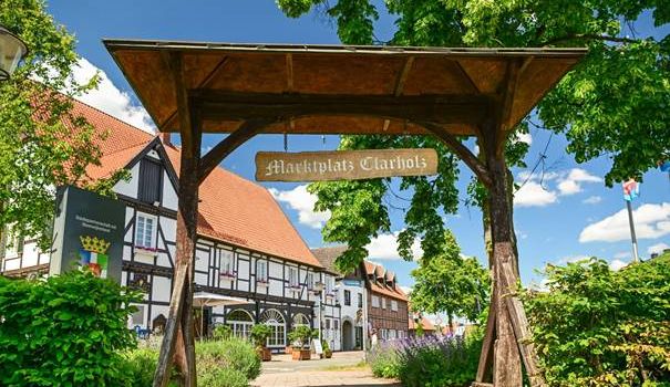 Gästeführung in Clarholz: Mit Sprichwörtern und Redensarten durch Clarholz