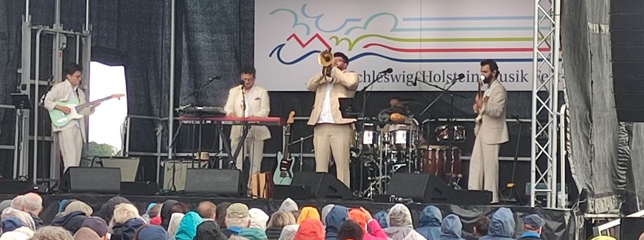 Schleswig-Holstein Musikfestival in Geesthacht: Zuschauerinnen und Zuschauer sind begeistert
