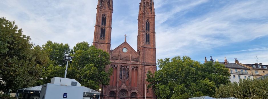 Brutale Attacken in Wiesbaden: Männer angegriffen und verletzt
